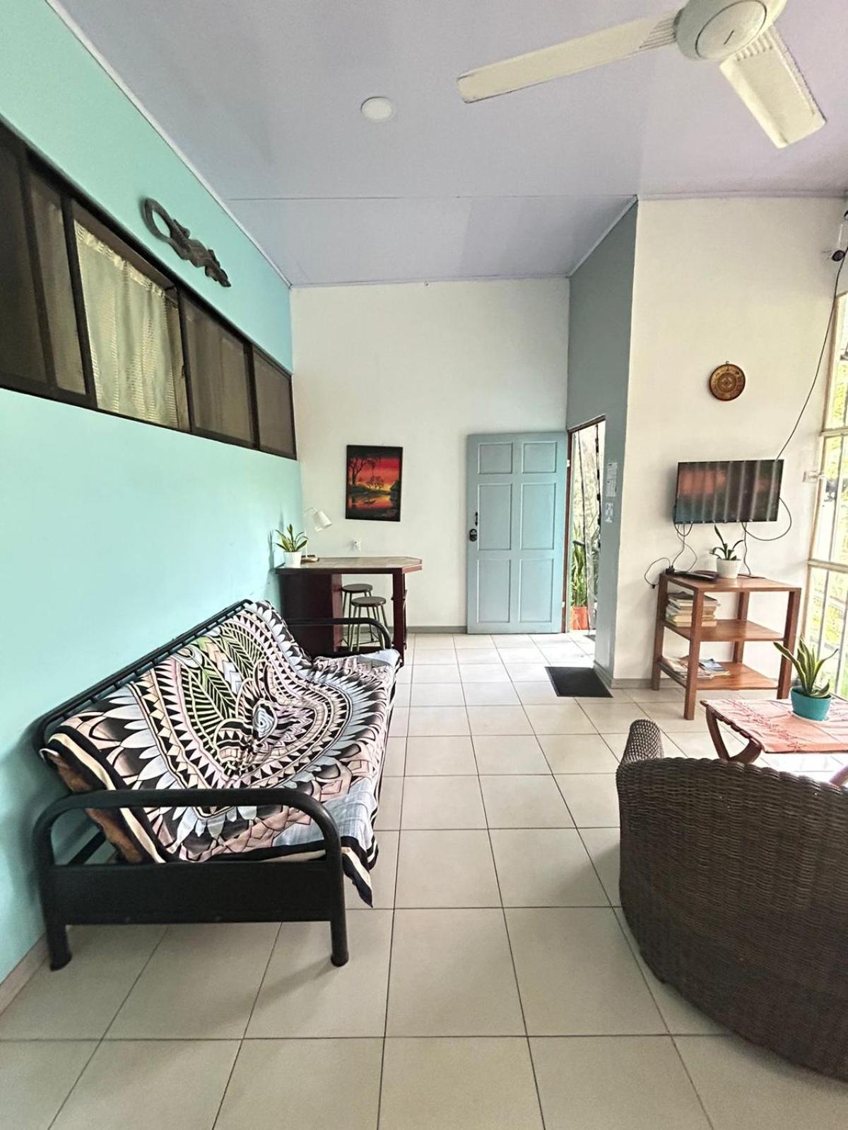 Blue Morpho House B&B Vườn quốc gia Vườn quốc gia Manuel Antonio Ngoại thất bức ảnh